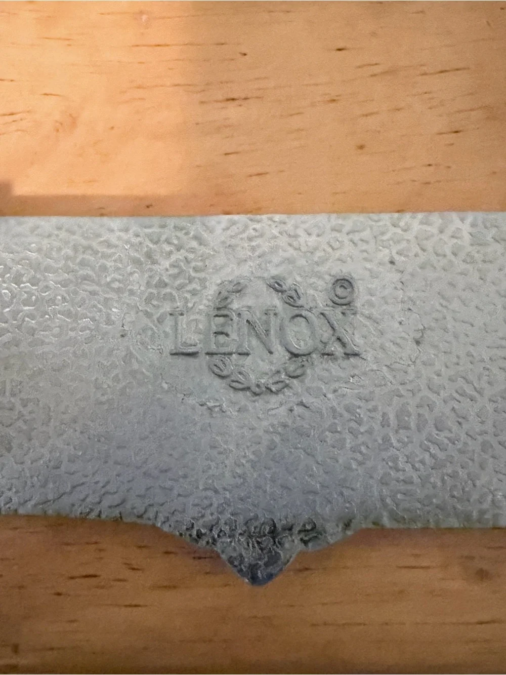 Lenox Butler's Pantry Fleur-de-Lis Metal Expanding Trivet Hot Plate